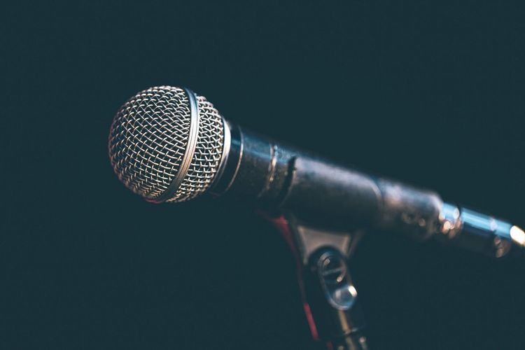 LOCK OFF. Rap per rompere le barre